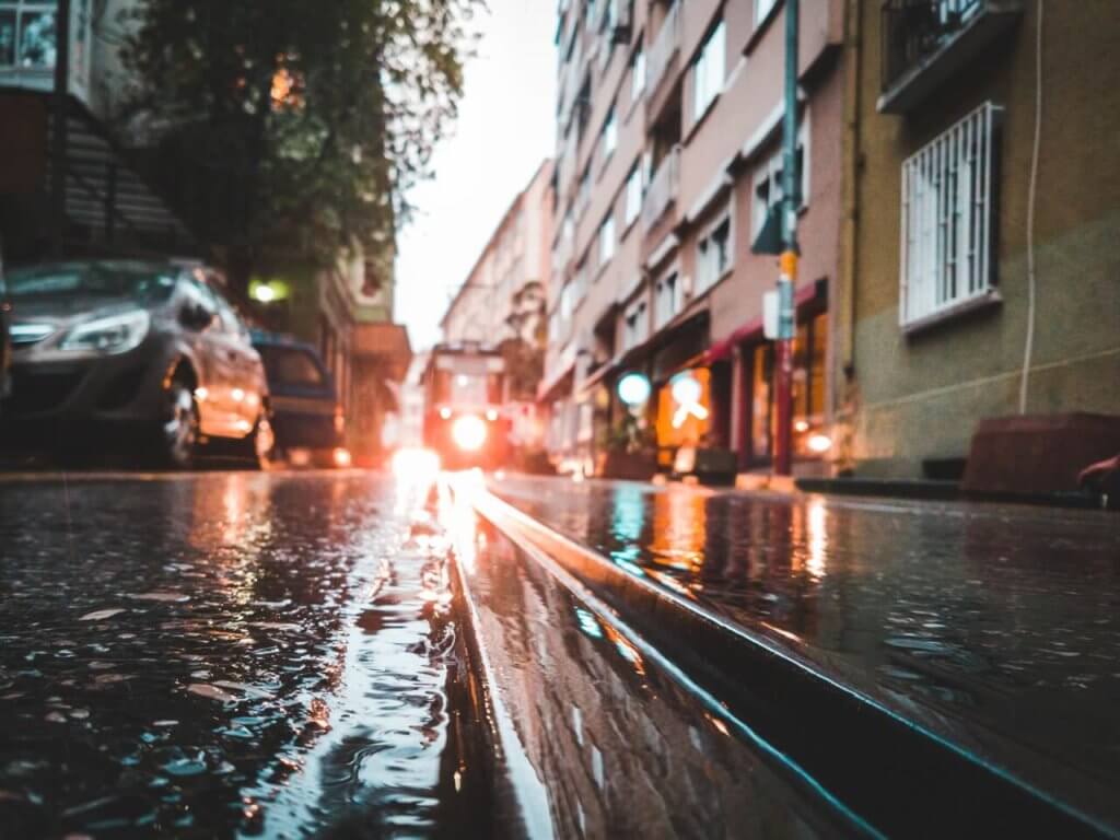 下雨天了怎麼辦？下雨搬家需注意的4件事情