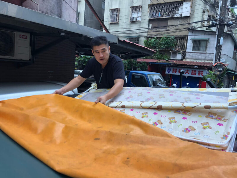 新北搬家 - 新北板橋搬家 無電梯老舊公寓搬家紀錄